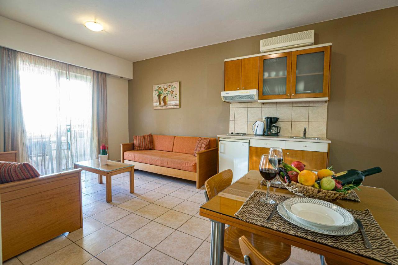 Helios Apartments Kato Daratso Exterior foto