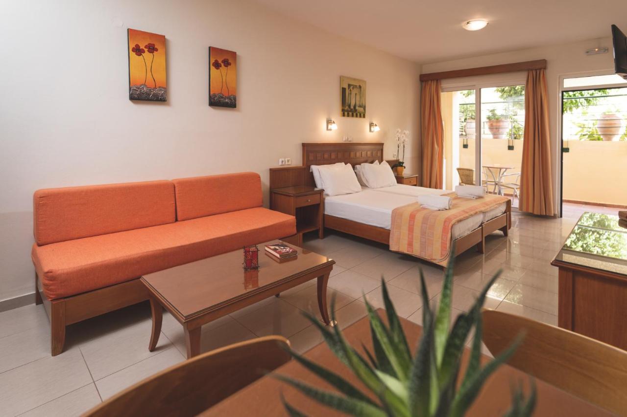 Helios Apartments Kato Daratso Cameră foto