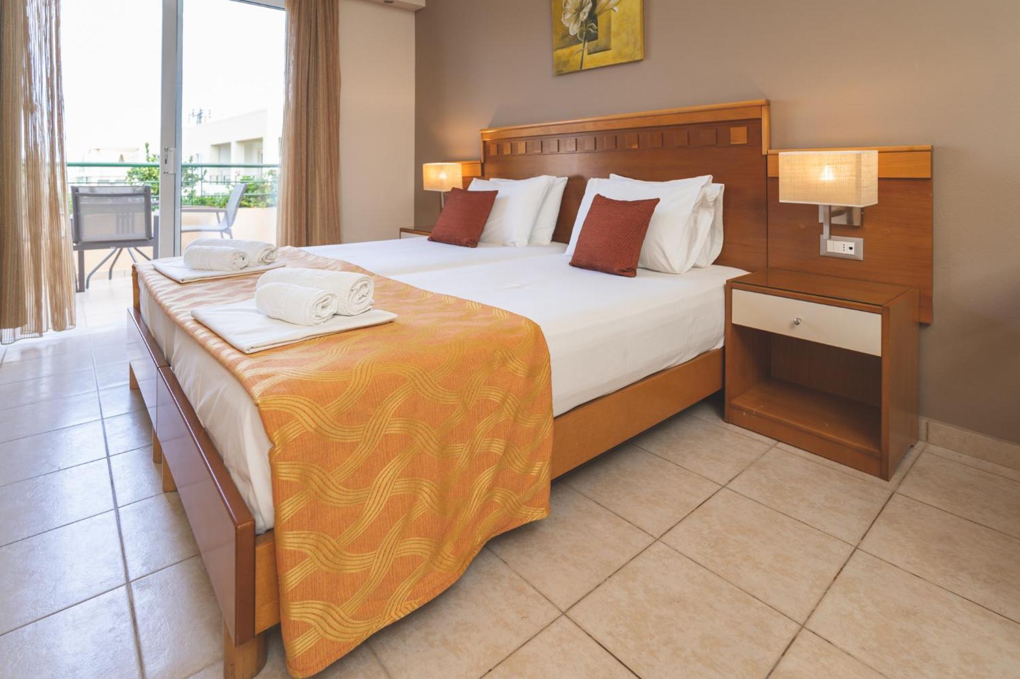 Helios Apartments Kato Daratso Cameră foto