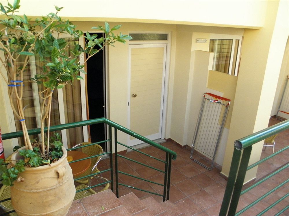 Helios Apartments Kato Daratso Exterior foto
